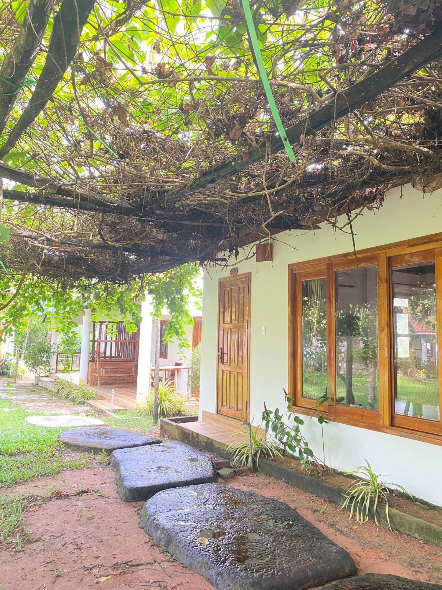 Y Nghia Bungalow Ong Lang Phu Quoc Exterior foto