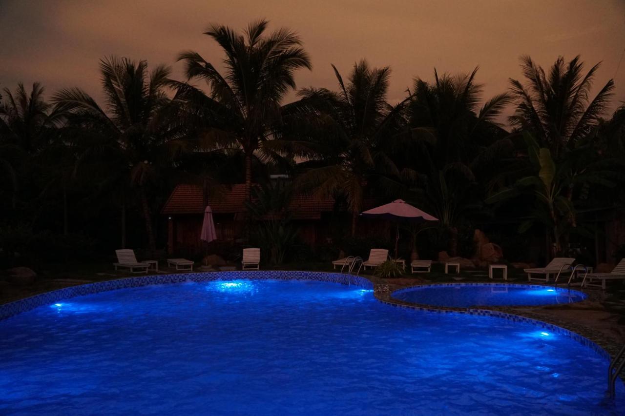 Y Nghia Bungalow Ong Lang Phu Quoc Exterior foto